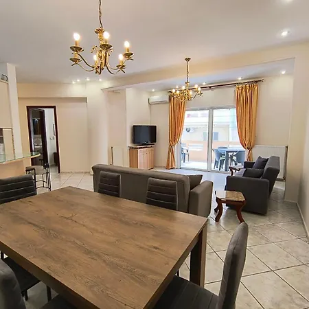 Angie A1 Close To The By 8essentially Appartement